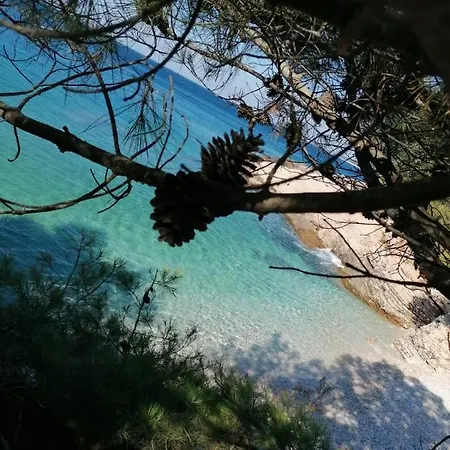 Apartment -by The Sea Banjole
